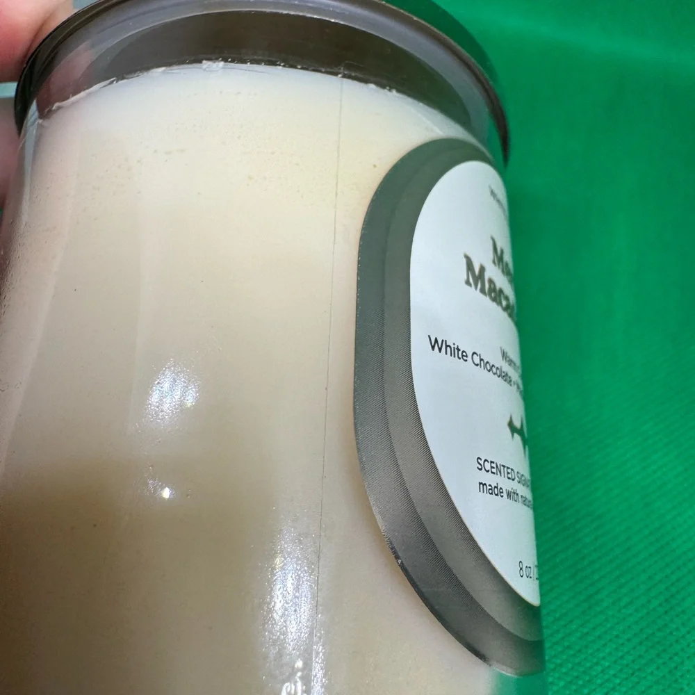 White Barn Merry Macadamia Scented Single Wick Candle - 🕯️ New - Picture 8 of 8
